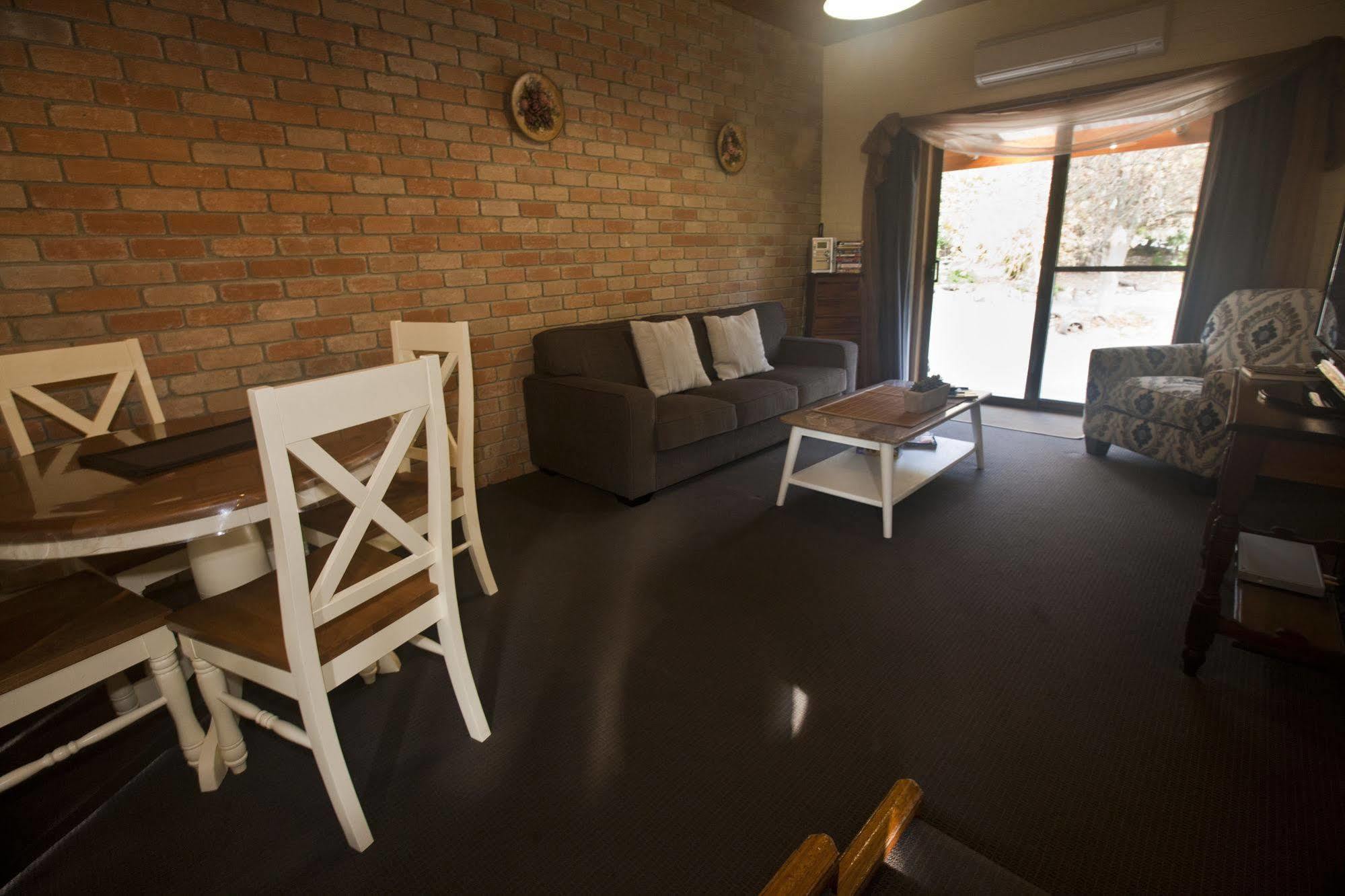 ניו נורפולק The Shingles Riverside Cottages מראה חיצוני תמונה